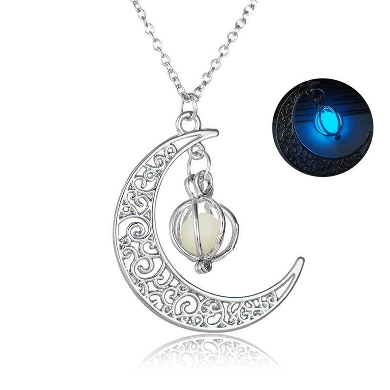 Fashion Moon Glowing Stone Necklace - A Gift for Women