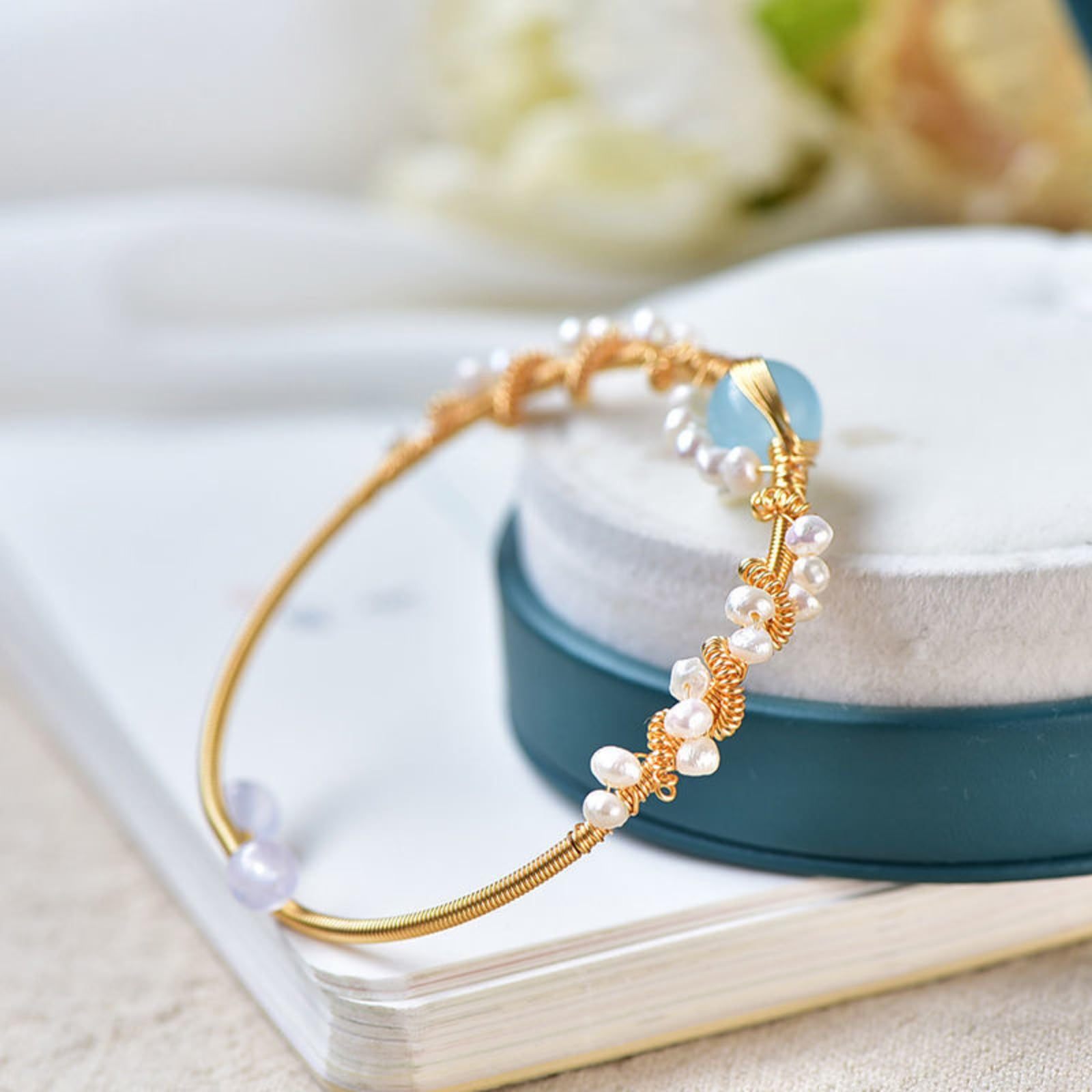 pearl-bracelets-for-women