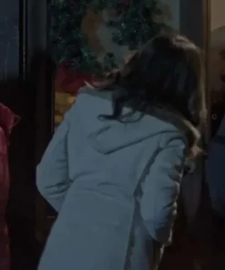 The Finnish Line-Inspired Coat for Effortless Winter Style