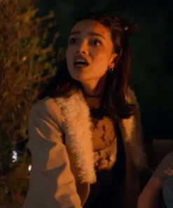 Trendy Rachel Zegler-Inspired Y2K 2024 Beige Shearling Jacket for Winter Fashion