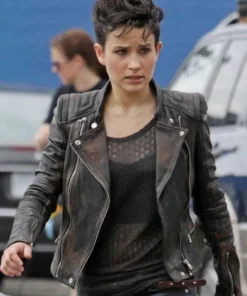 arrow-bex-taylor-klaus-black-jacket