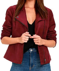 arrow-s05-willa-holland-red-jacket